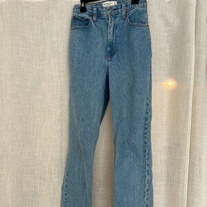 Abercrombie & Fitch Curve Love Ultra High Rise 90s Straight Jean Size 25R